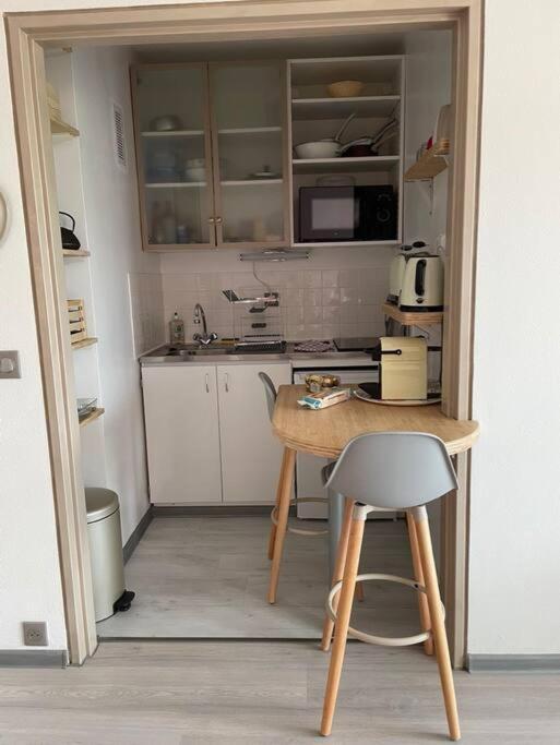 Petit Studio Zen Avec Parking Gratuit Reserve Houlgate Exterior foto